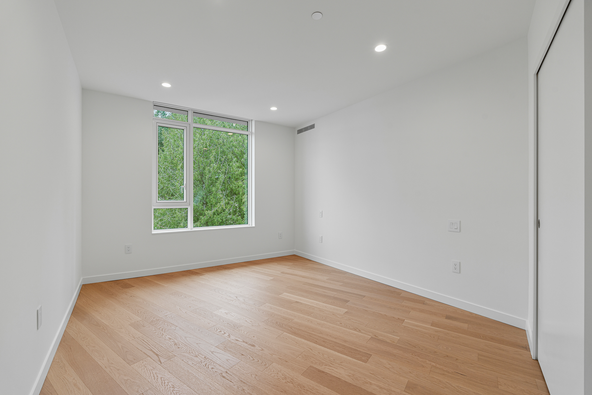PH#1100 - 3963 Uplands Way